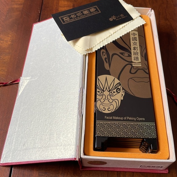 Facial makeup of Peking Opera lacquerware small tabletop folding screen w box - Picture 8 of 11